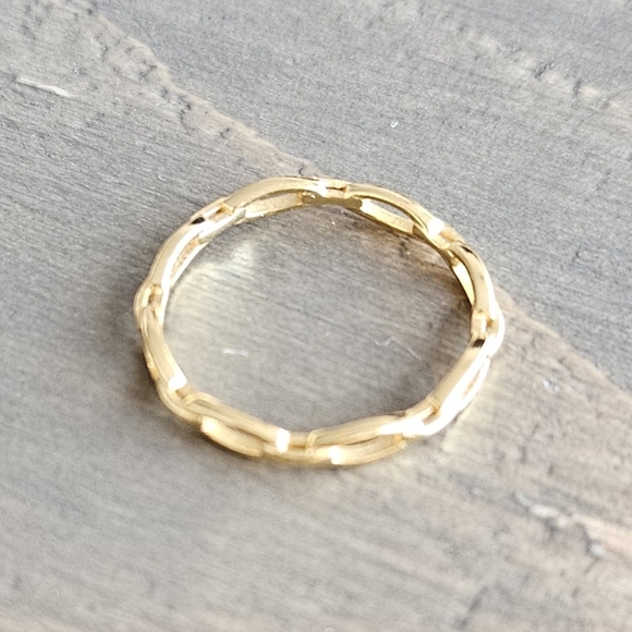 Dainty 18K gold plated silver ring - Picture 3 of 6
